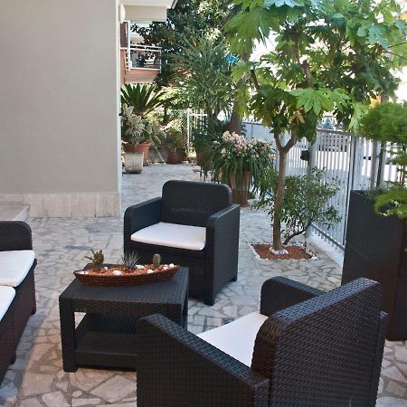 Alba D'Abruzzo Bed And Breakfast Alba Adriatica Exterior foto