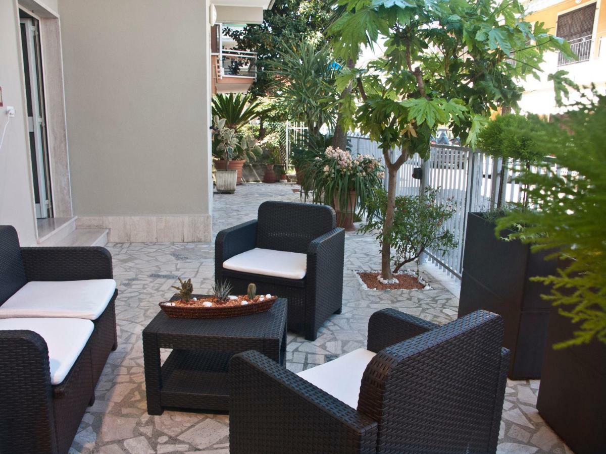 Alba D'Abruzzo Bed And Breakfast Alba Adriatica Exterior foto